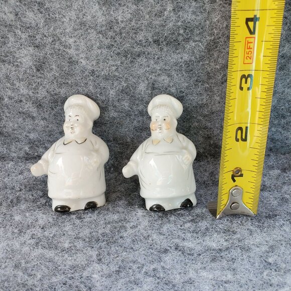 Vintage 1940s Chef Salt & Pepper Shakers Japan MCM Bakers Sunshine Cracker Co. - Picture 6 of 9